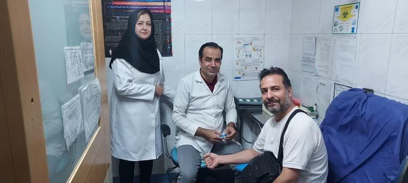 انجام آزمایشات سالانه همکاران درآزمایشگاه مرکز علوی